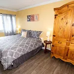 Pinnacle Port Resort A710